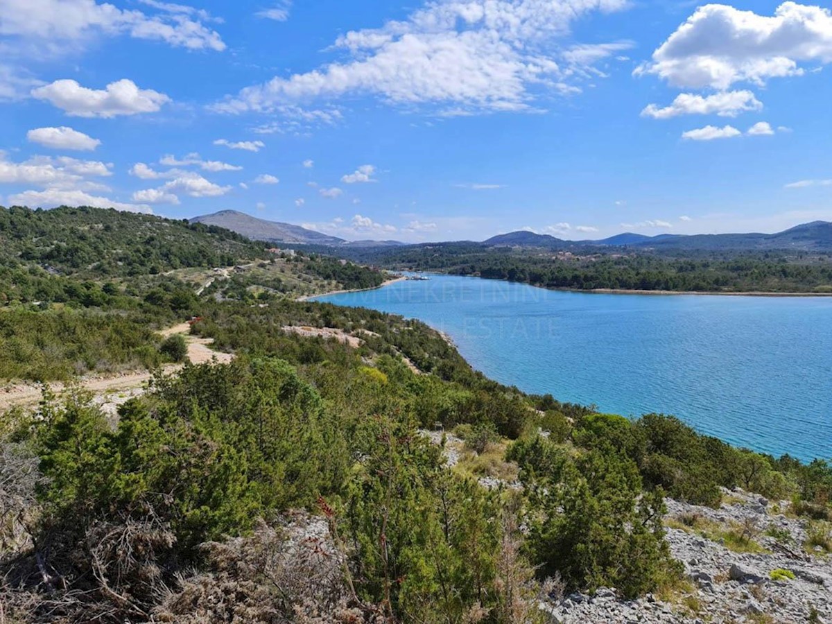 Terreno In vendita - ŠIBENSKO-KNINSKA  ŠIBENIK 