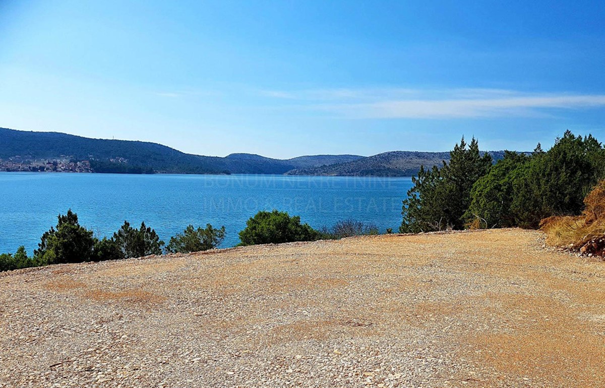 Terreno In vendita - ŠIBENSKO-KNINSKA  ŠIBENIK 