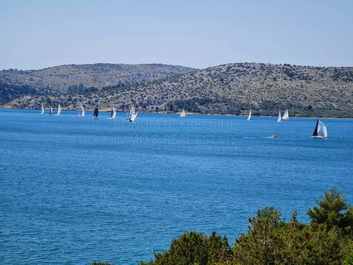 Terreno In vendita - ŠIBENSKO-KNINSKA  ŠIBENIK 
