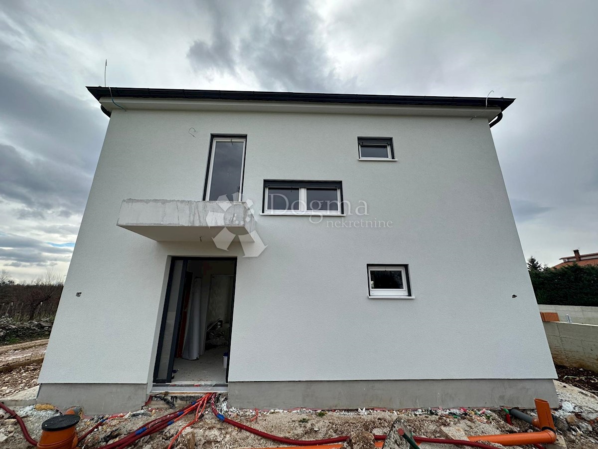 Casa In vendita - ISTARSKA  SVETVINČENAT 