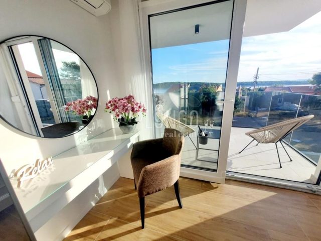 Hiša na predaj 285 m² – Barbat Na Rabu