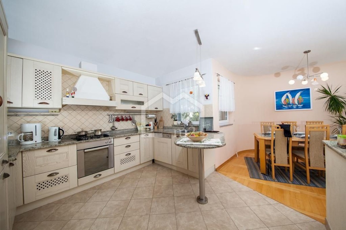 Maison À vendre - SPLITSKO-DALMATINSKA  MAKARSKA 