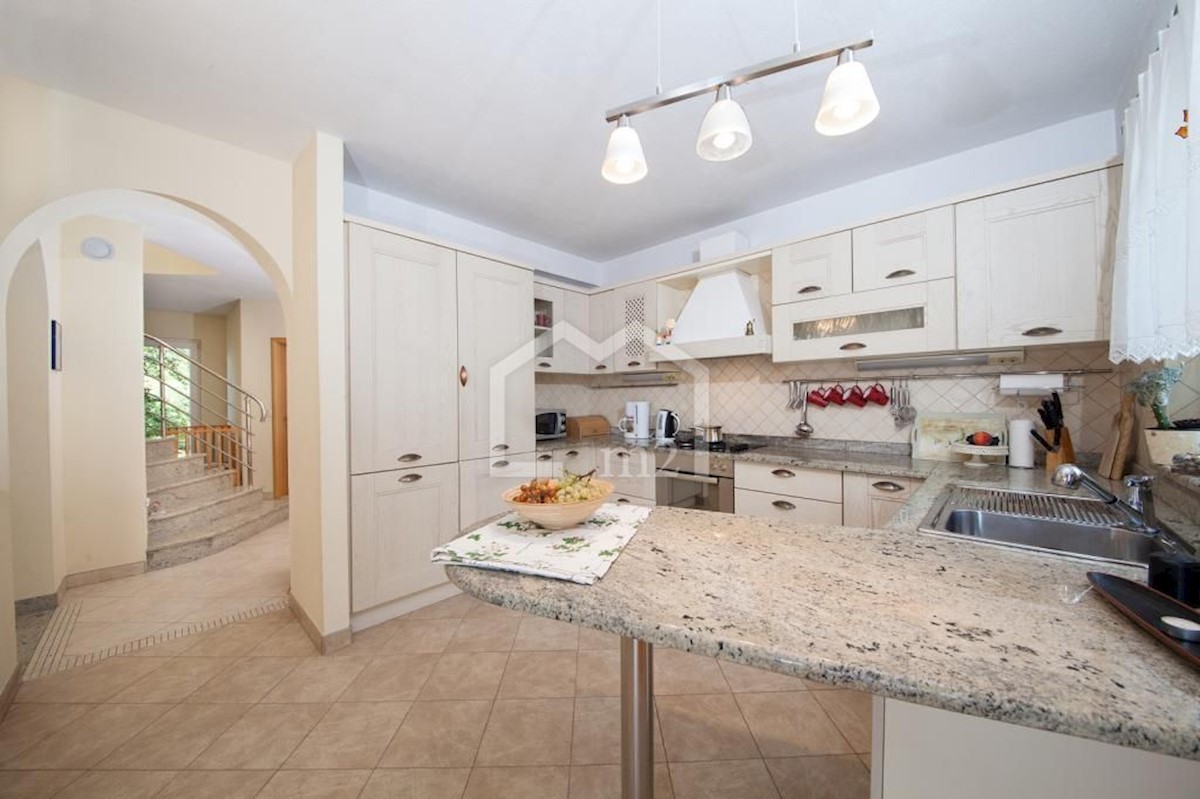 Maison À vendre - SPLITSKO-DALMATINSKA  MAKARSKA 
