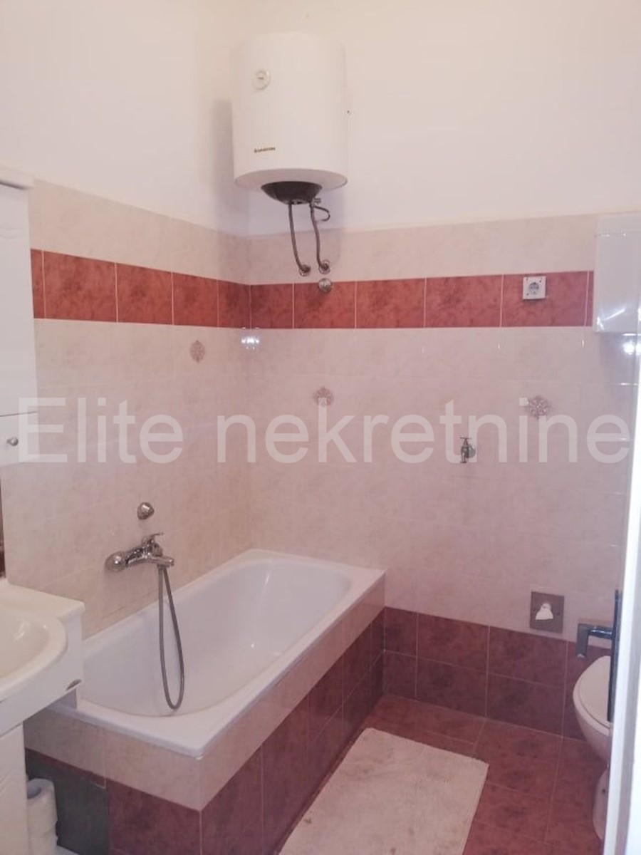 Apartma Na predaj - ISTARSKA  PULA 