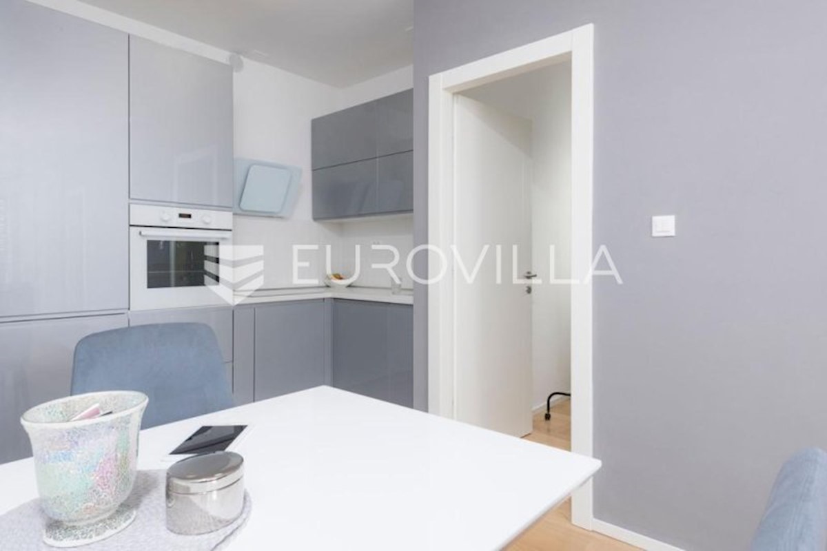 Apartmán K pronájmu - SPLITSKO-DALMATINSKA SPLIT