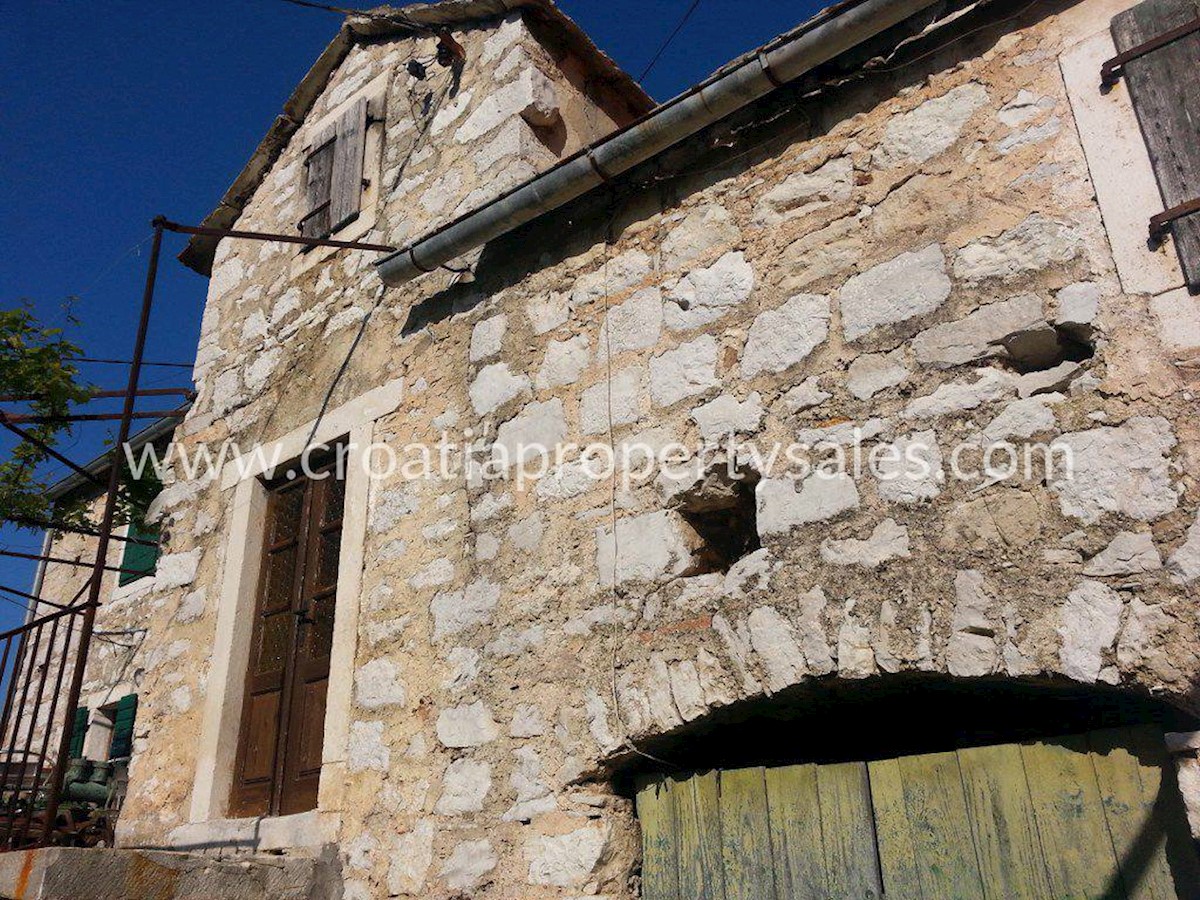 House For sale - SPLITSKO-DALMATINSKA  HVAR 