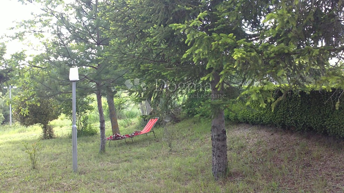 Land For sale - ISTARSKA  LUPOGLAV 