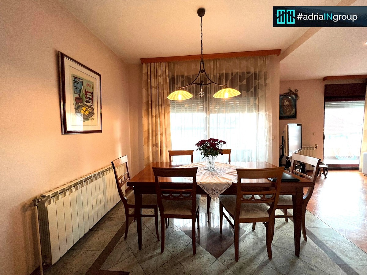 House For sale - SPLITSKO-DALMATINSKA  SPLIT 