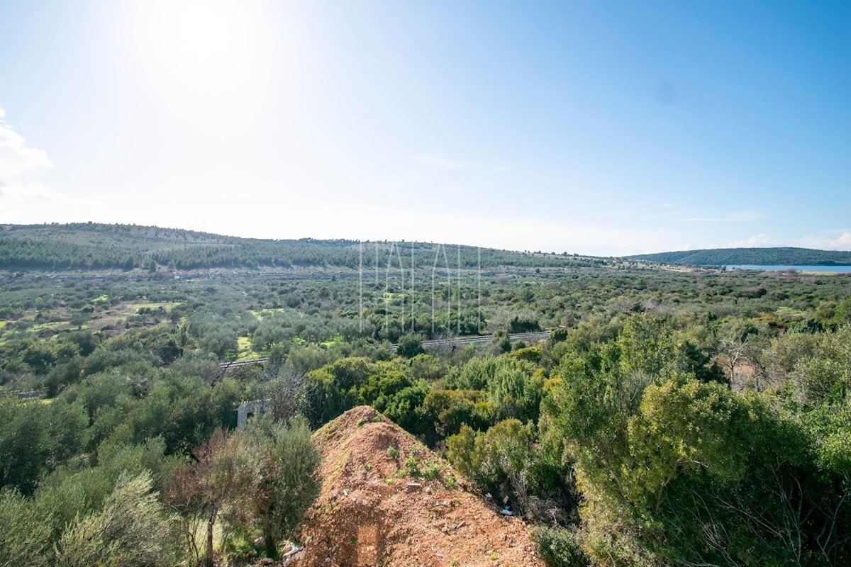 Kuća Na prodaju - ŠIBENSKO-KNINSKA  ŠIBENIK 