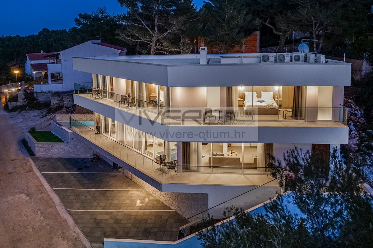 Haus Zu verkaufen - SPLITSKO-DALMATINSKA  HVAR 