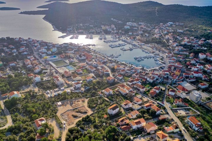 Pozemek na prodej 1335 m² – Jezera