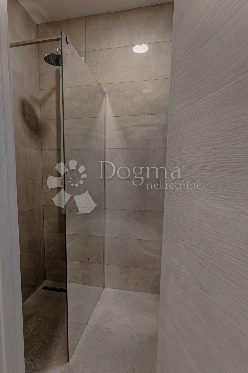 Flat For sale - ŠIBENSKO-KNINSKA  VODICE 