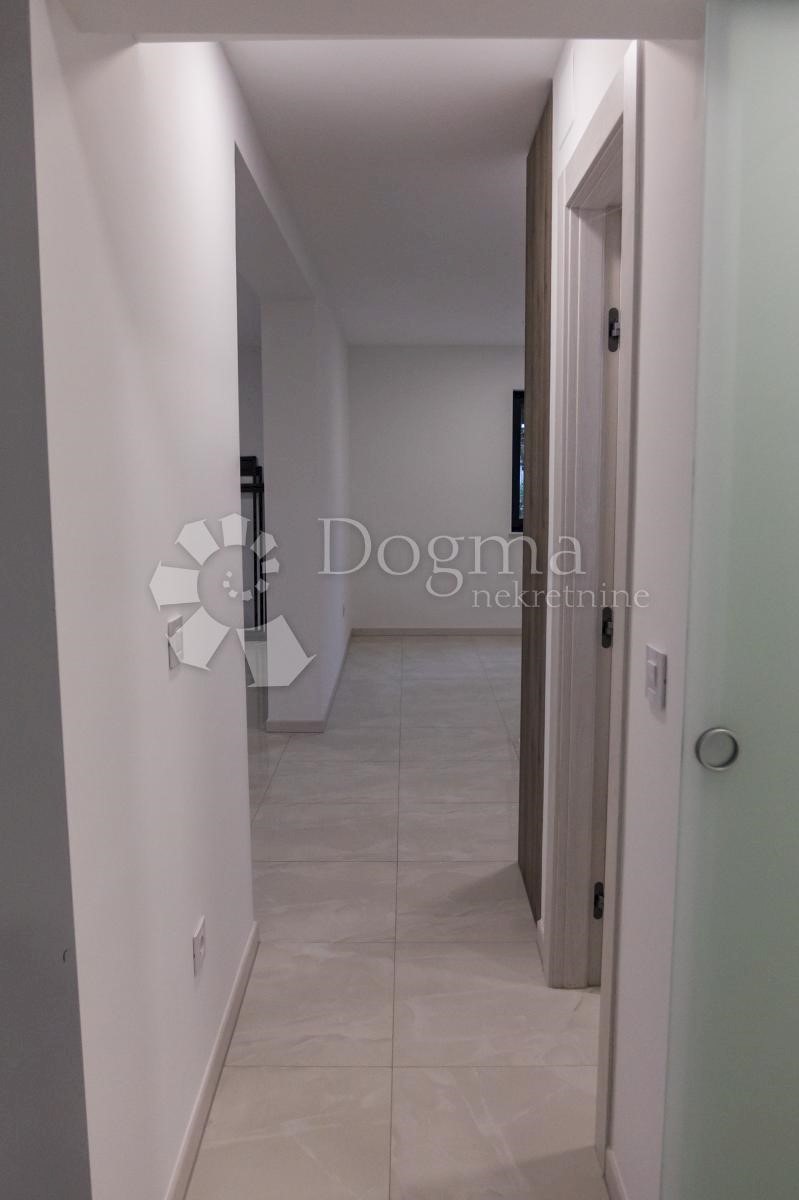 Flat For sale - ŠIBENSKO-KNINSKA  VODICE 