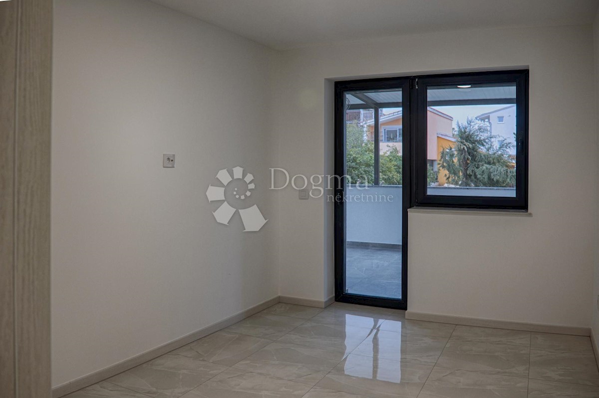 Flat For sale - ŠIBENSKO-KNINSKA  VODICE 