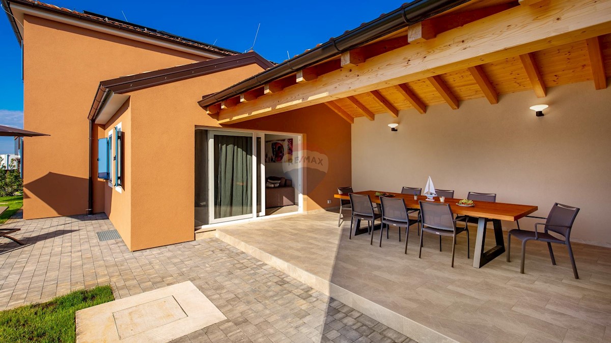 Haus Zu verkaufen - ISTARSKA  POREČ 