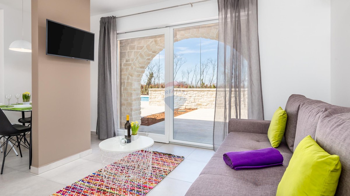 Haus Zu verkaufen - ISTARSKA  POREČ 