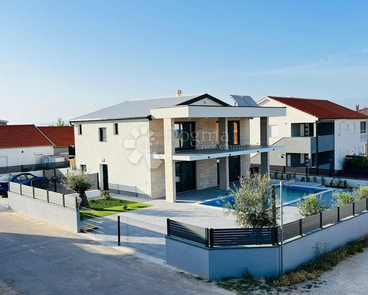 House For sale