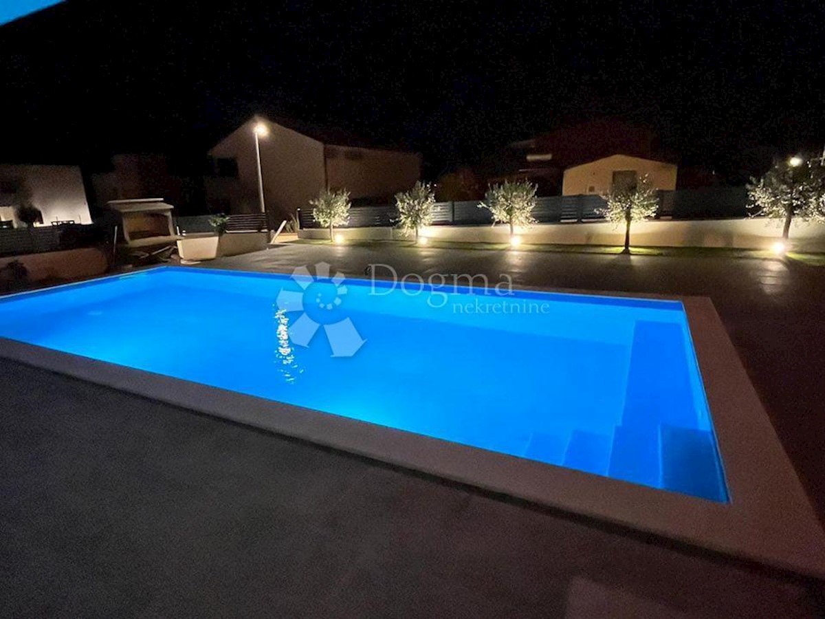 House For sale - ZADARSKA  VIR 
