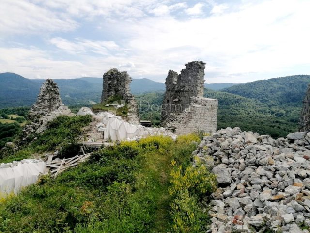 Działka na sprzedaż 3168 m² – Modruš