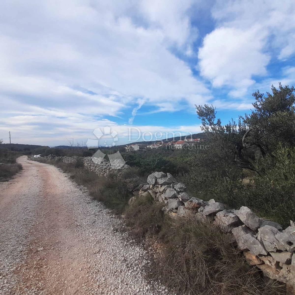 Terreno In vendita - ŠIBENSKO-KNINSKA  ROGOZNICA 