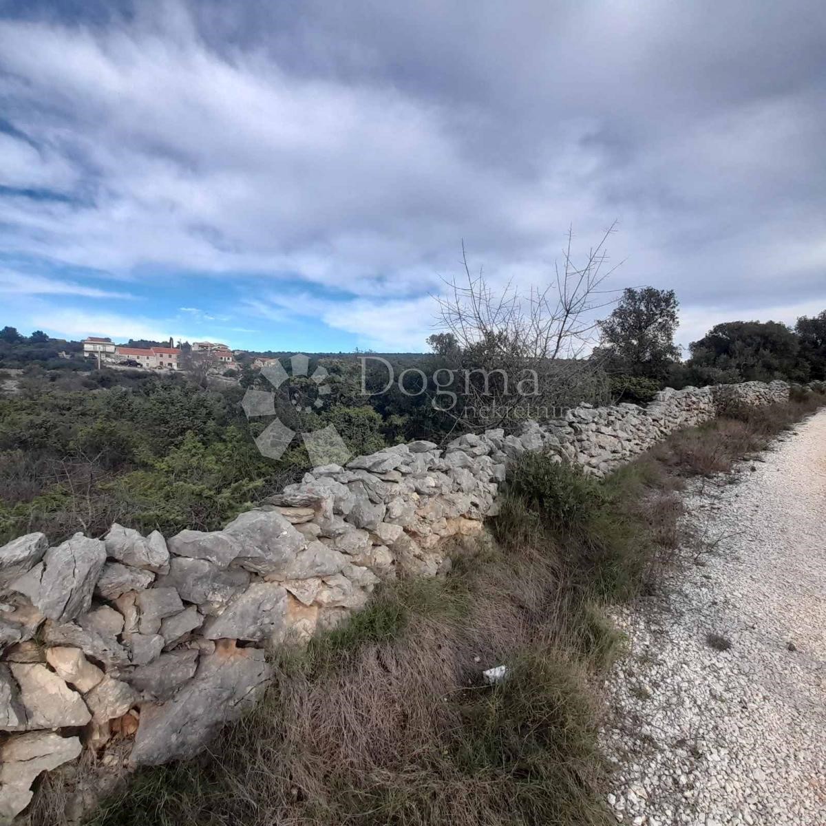 Land For sale - ŠIBENSKO-KNINSKA  ROGOZNICA 