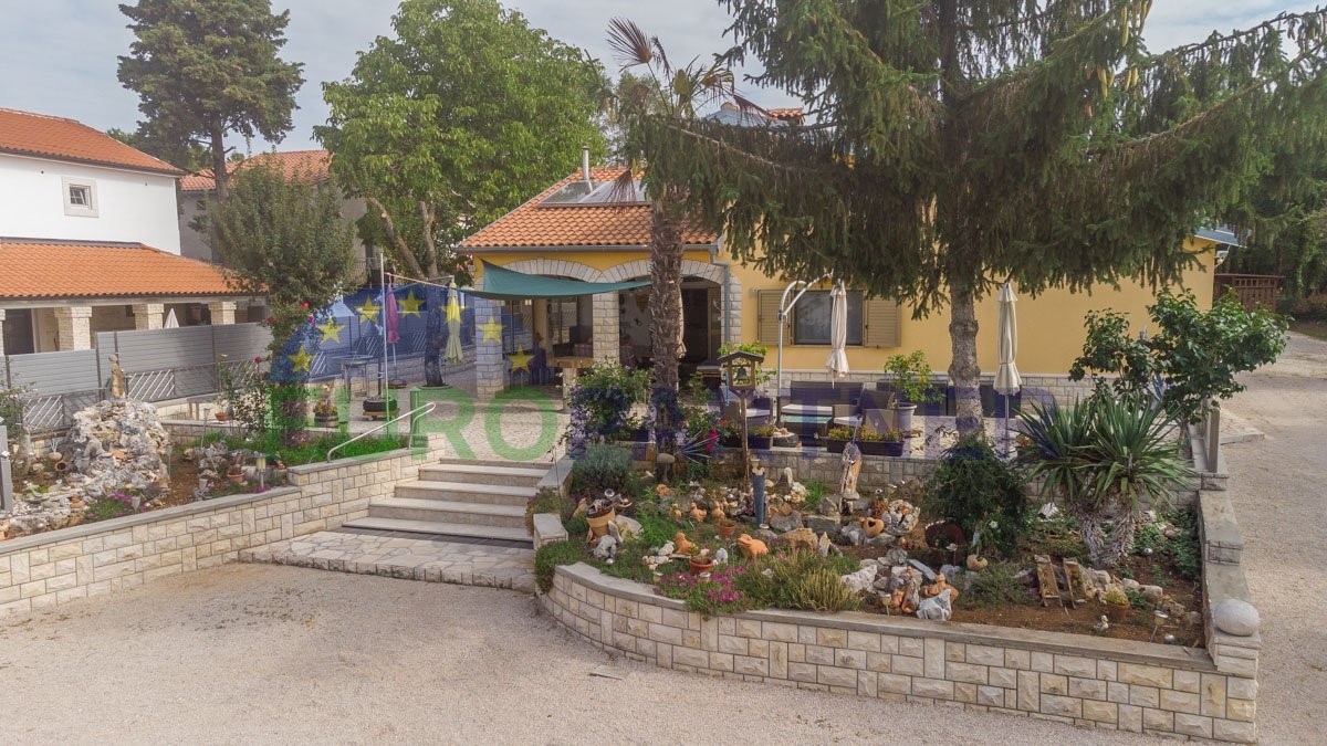 Kuća Na prodaju - ISTARSKA  SVETI LOVREČ 