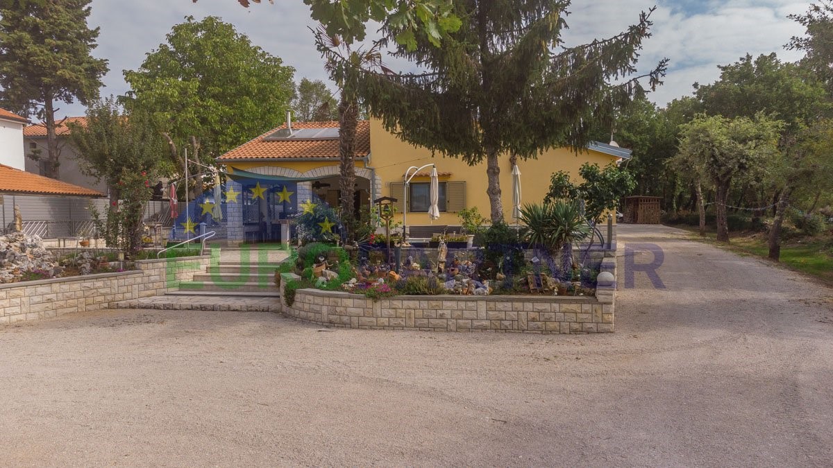 Kuća Na prodaju - ISTARSKA  SVETI LOVREČ 