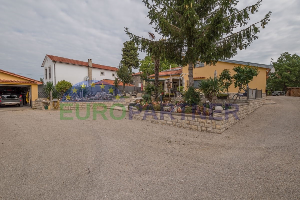Kuća Na prodaju - ISTARSKA  SVETI LOVREČ 