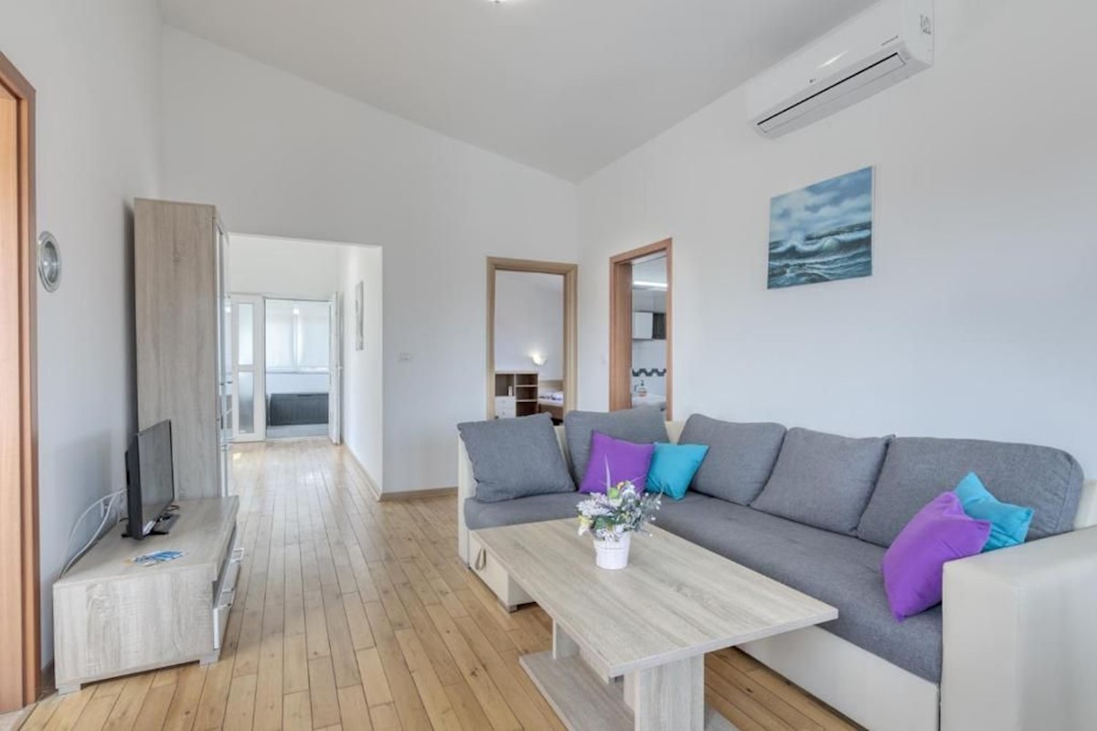 Haus Zu verkaufen - ISTARSKA  LIŽNJAN 