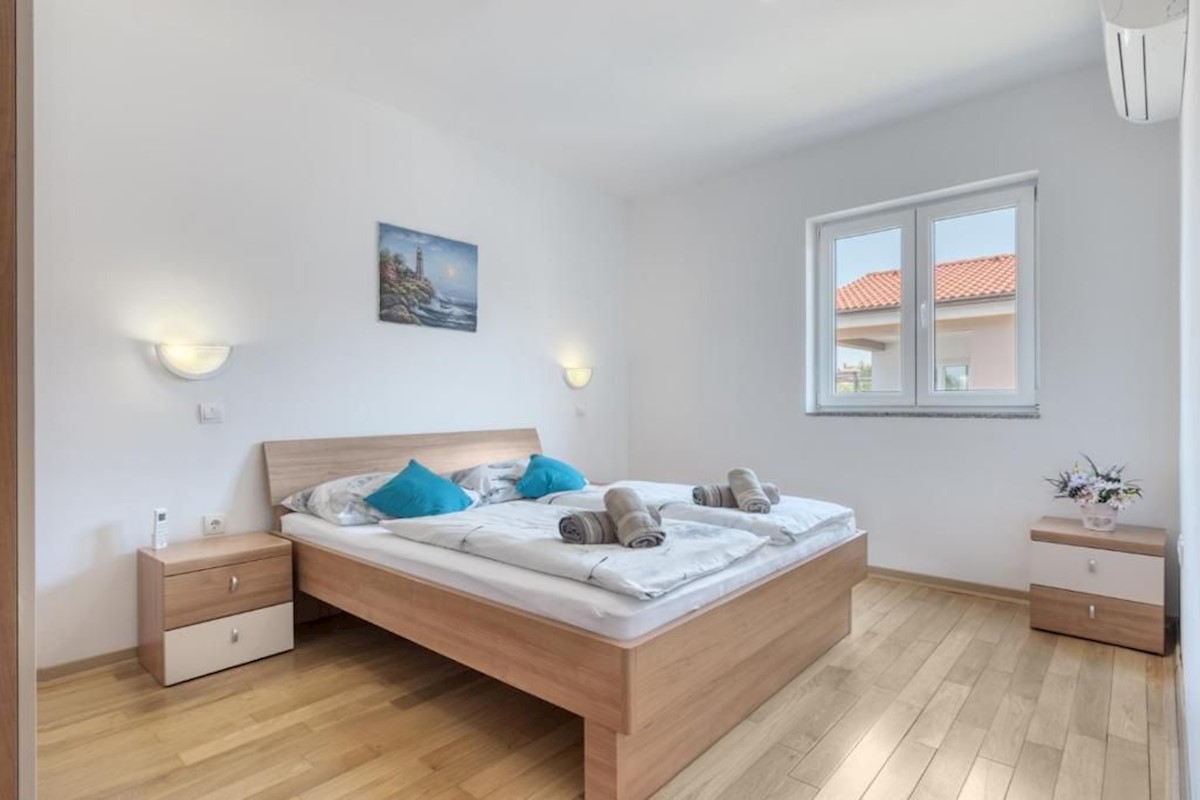 Haus Zu verkaufen - ISTARSKA  LIŽNJAN 