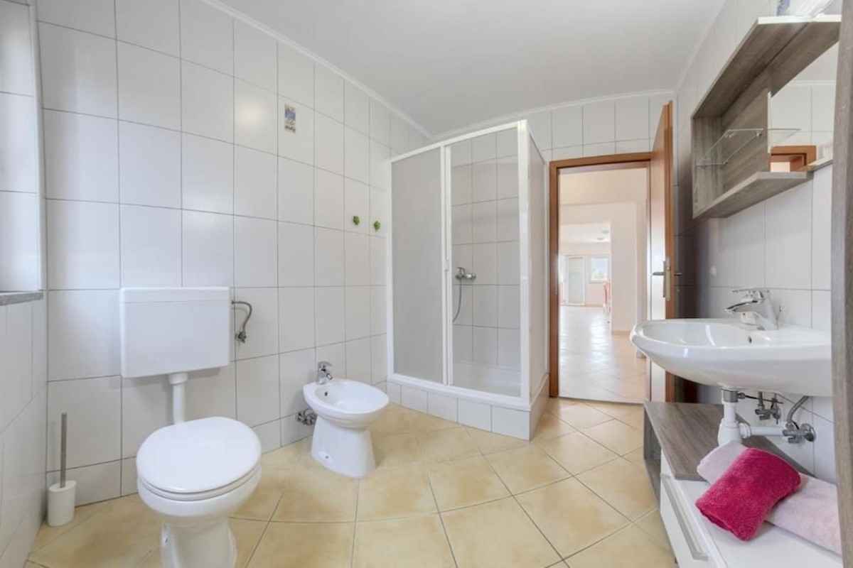 Haus Zu verkaufen - ISTARSKA  LIŽNJAN 