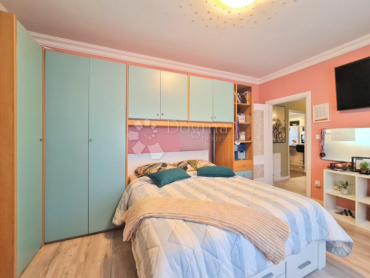 Haus Zu verkaufen - PRIMORSKO-GORANSKA  KASTAV 