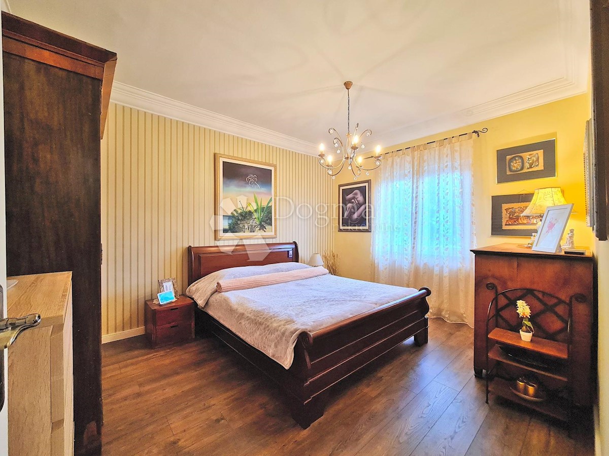 Haus Zu verkaufen - PRIMORSKO-GORANSKA  KASTAV 
