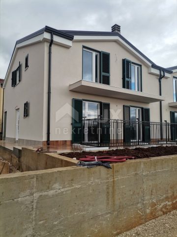 Dům na prodej 280 m² – Materada