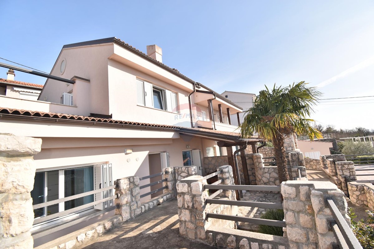 Flat For sale - PRIMORSKO-GORANSKA  CRIKVENICA 