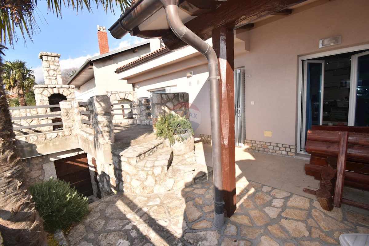 Flat For sale - PRIMORSKO-GORANSKA  CRIKVENICA 