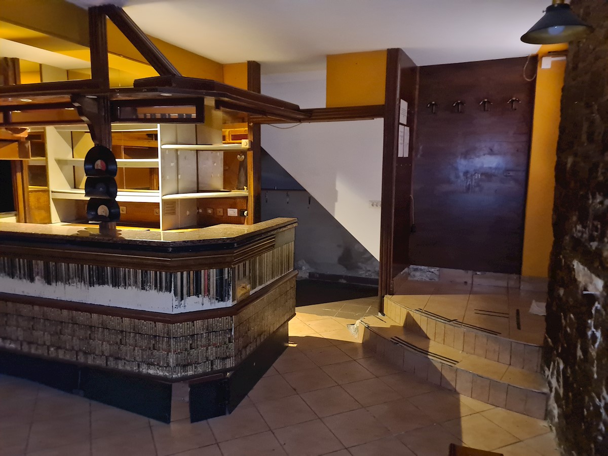 Gewerbefläche Zu verkaufen - ISTARSKA  ROVINJ 