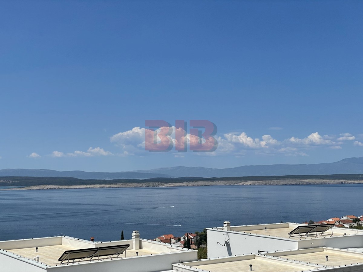 Dom Na predaj - PRIMORSKO-GORANSKA  CRIKVENICA 