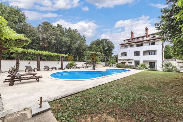 House for sale 420 m² – Banjole