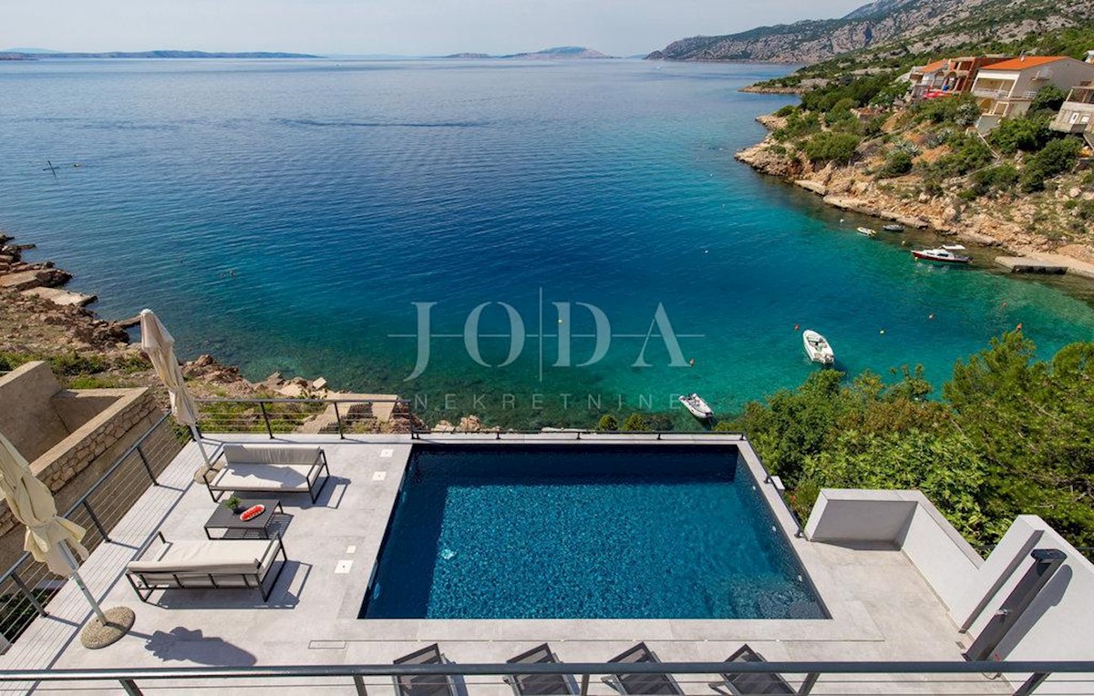 Maison À vendre - LIČKO-SENJSKA SENJ