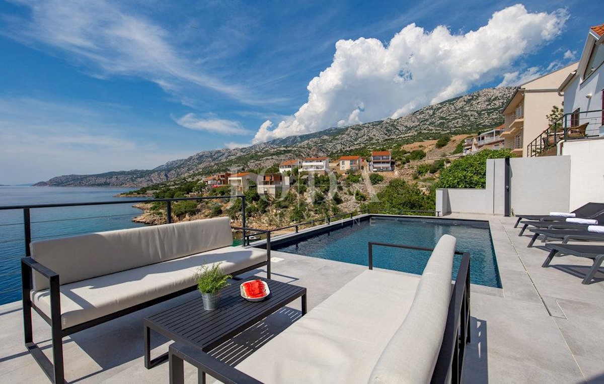 Maison À vendre - LIČKO-SENJSKA SENJ