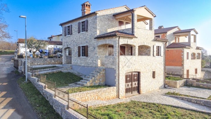 Kuća na prodaju 180 m² – Poreč