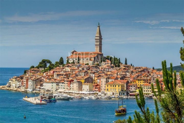 Land for sale 11628 m² – Rovinj