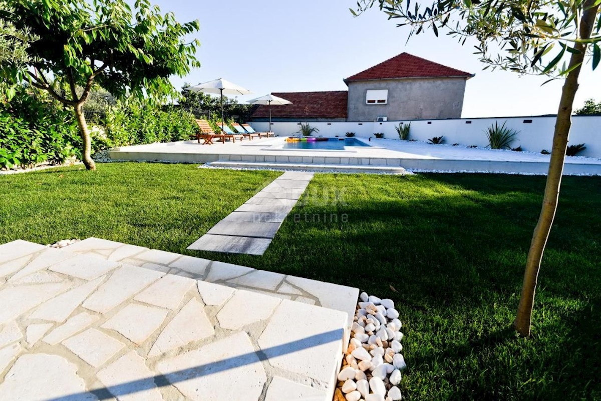 House For sale - ZADARSKA SUKOŠAN