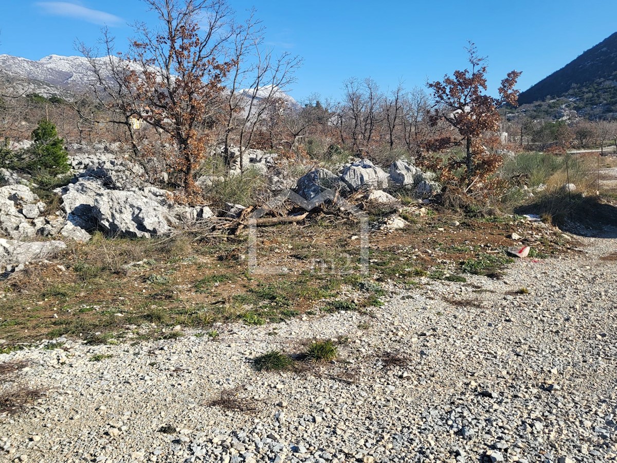 Land For sale - SPLITSKO-DALMATINSKA SPLIT