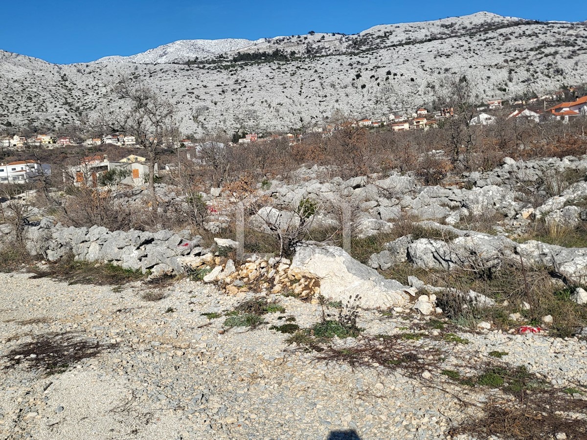 Land For sale - SPLITSKO-DALMATINSKA SPLIT