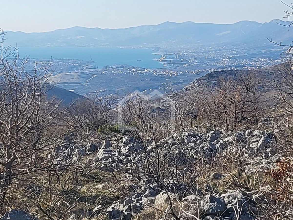 Land For sale - SPLITSKO-DALMATINSKA SPLIT