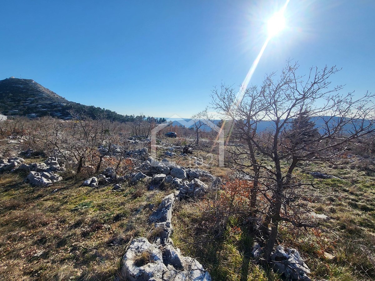 Land For sale - SPLITSKO-DALMATINSKA SPLIT