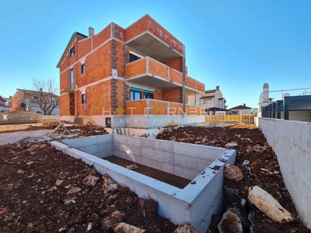 Casa in vendita 195 m² – Peroj