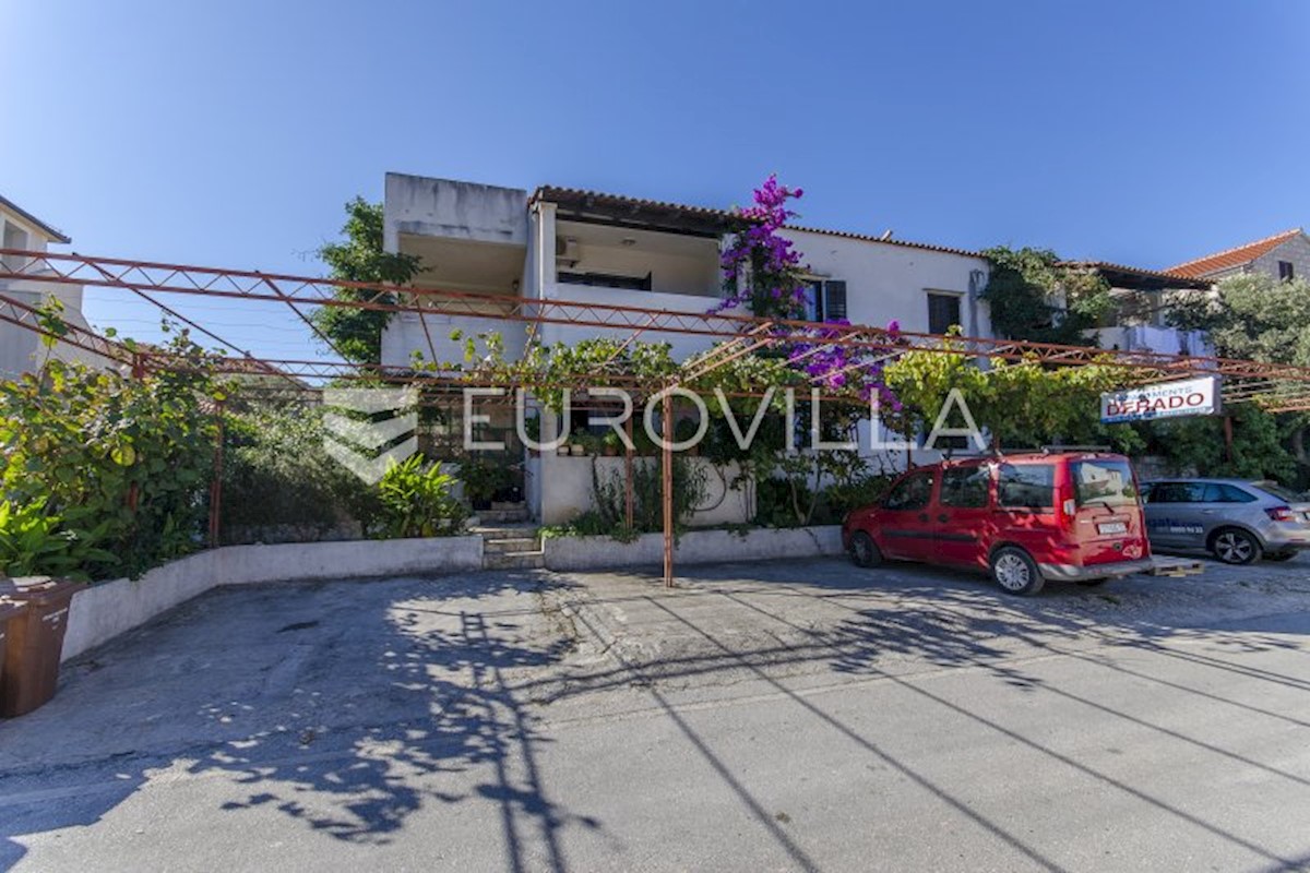 House For sale - SPLITSKO-DALMATINSKA BRAČ